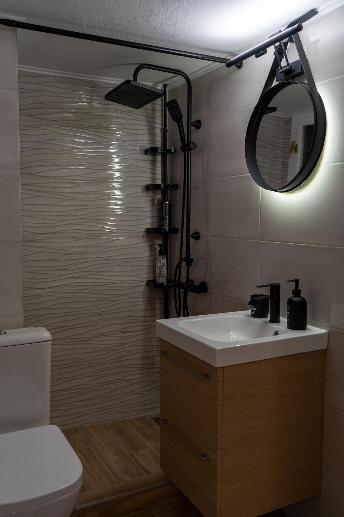 Ophelia - New Modern Apartment With Spectacular Olympus View لِتوخورو المظهر الخارجي الصورة